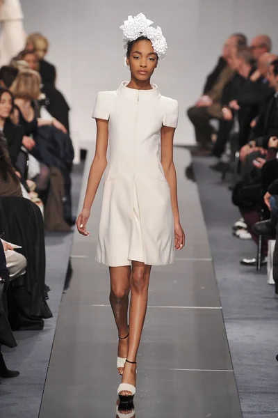 Look 7